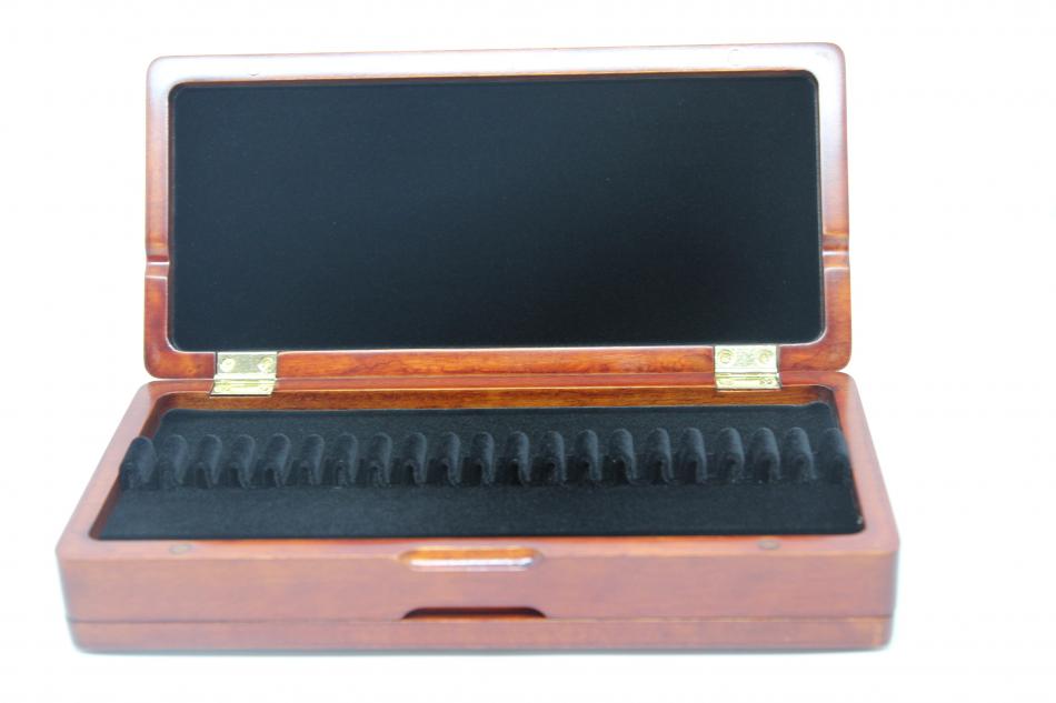 Wooden case for 40 oboe reeds – Unit CASES FOR REEDS : OBOE