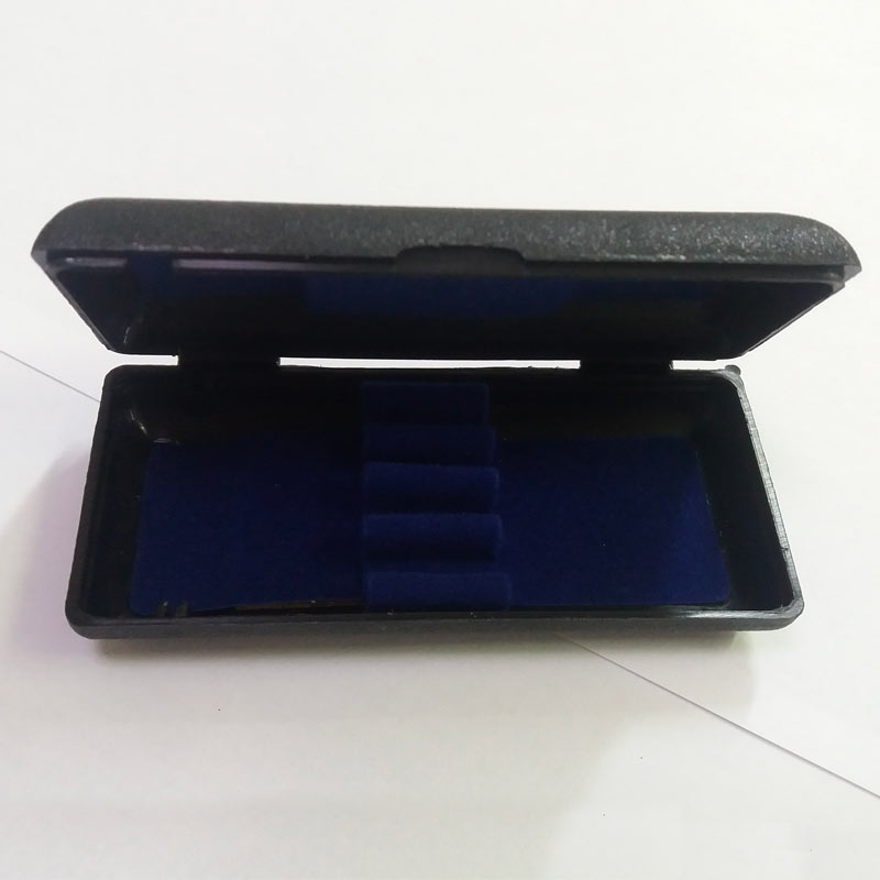 Plastic case for 4 double reeds for oboe CASES FOR REEDS : OBOE